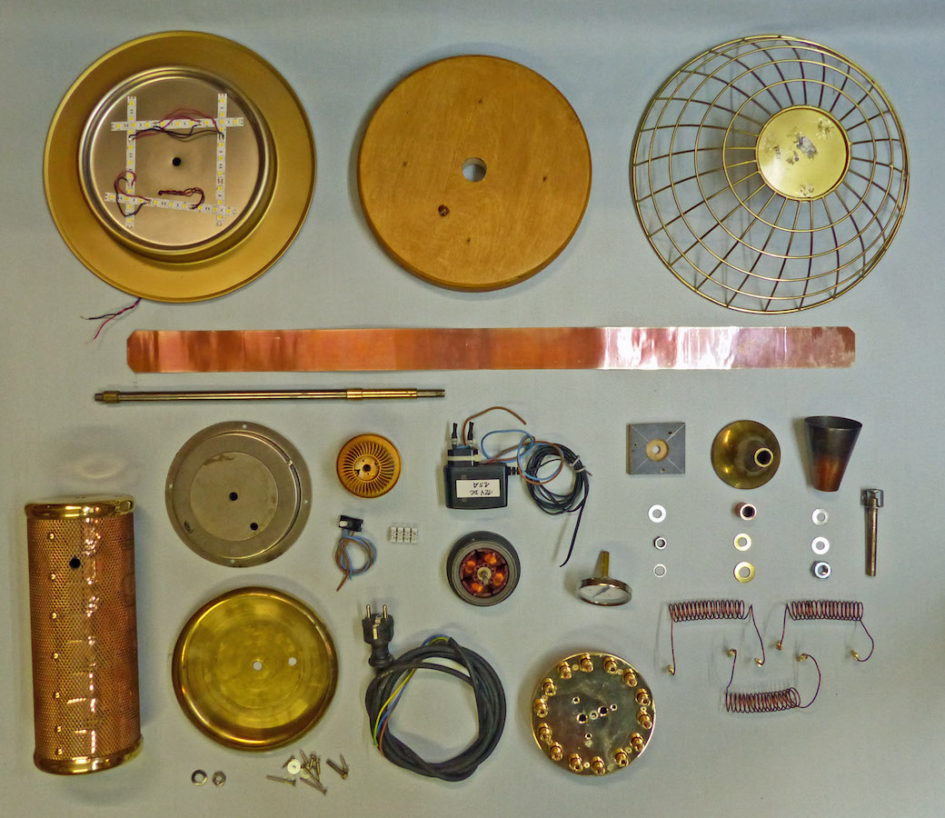 Steampunk Lamp 61 parts.jpg